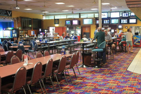 Tracy Village Social And Sports Club - Hotel Accommodation 5