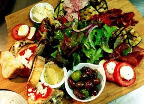 Arriva Pizzeria & Ristorante Italiano - Hotel Accommodation 0