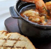 Rickys River Bar  Restaurant - Hotel Accommodation