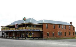 Bakers Creek ACT Hotel Accommodation