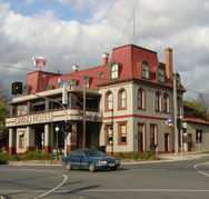 The Grand Hotel Healesville - Hotel Accommodation