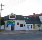 Black Lion Inn Hotel - Hotel Accommodation