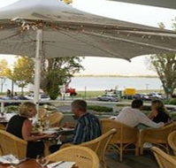 Coco's Riverside Bar  Restaurant - Hotel Accommodation