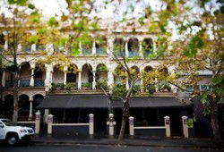 World Bar - Hotel Accommodation 0