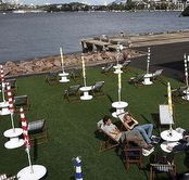 The Island Bar - Hotel Accommodation
