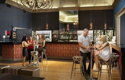 Canton Lounge Bar - Hotel Accommodation 1