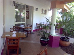 Clifton Capers Bar & Grill - Hotel Accommodation 2