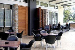 Floreat Tavern Bar & Restaurant - Hotel Accommodation 3