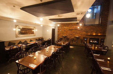 White Horse Hotel - Hotel Accommodation 0