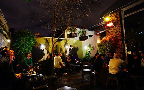 Clarences - Hotel Accommodation 4