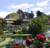 Howlong Country Golf Club - Hotel Accommodation