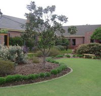 Camden Lakeside Country Club - Hotel Accommodation