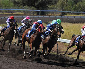 Alice Springs Turf Club - Hotel Accommodation 0