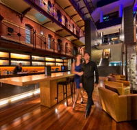 Bluestone Wine Lounge - Hotel Accommodation