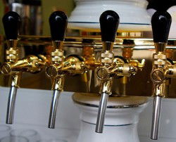 Bazaar Beer Cafe - Hotel Accommodation 2