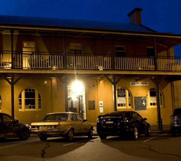 Goulburn Club - Hotel Accommodation