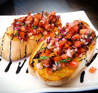 Accordion Cafe  Restaurant - Hotel Accommodation