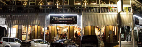 Eumundi Imperial Hotel - Hotel Accommodation 1