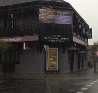 Royal Inn Hotel Waratah - Hotel Accommodation