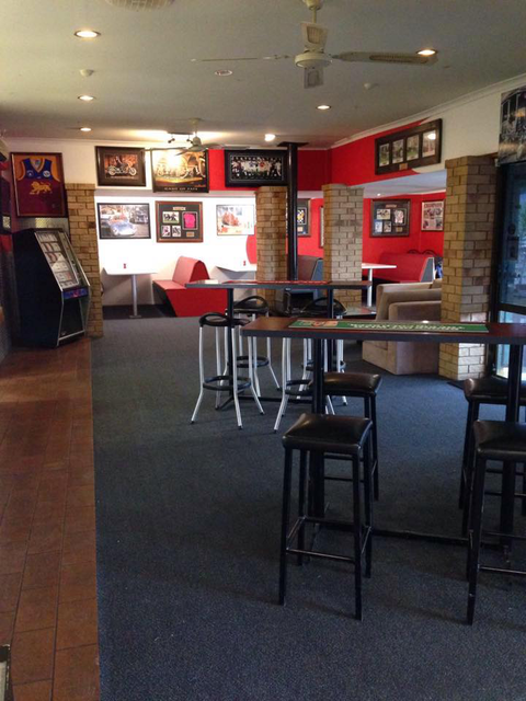 The Back Page Sports Bar & Grill - Hotel Accommodation 0