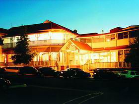 Loxton Community Hotel Motel - Hotel Accommodation 0