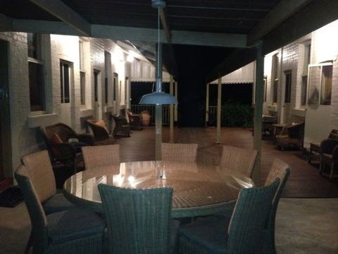 Moyhu Hotel - Hotel Accommodation 3