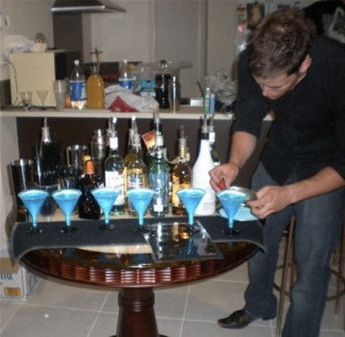BarUp Unique Bar And DJ Hire - Hotel Accommodation 2
