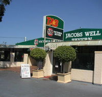 Jacobs Well Bayside Tavern - Hotel Accommodation