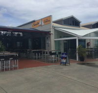 Sails Sports Bar - Hotel Accommodation