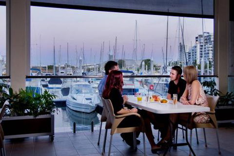 Townsville Yacht Club - Hotel Accommodation 2