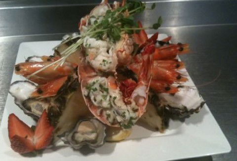 Mikes Seafood Grill - Hotel Accommodation 1