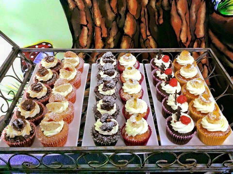 Heaven Leigh Cupcakes - Hotel Accommodation 3