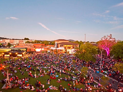 Albury Carols By Candlelight - Hotel Accommodation 1