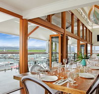 Hemingway's Brewery Cairns Wharf - Hotel Accommodation