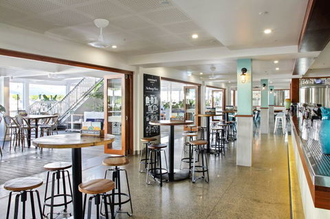 Hemingway's Brewery Port Douglas - Hotel Accommodation 4