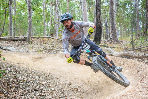 Fox Superflow Sealed By Stan's Race | Ipswich - Hotel Accommodation 1