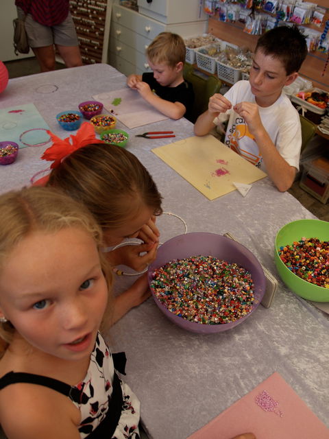 School Holiday One Hour Beading Workshops - Hotel Accommodation 1