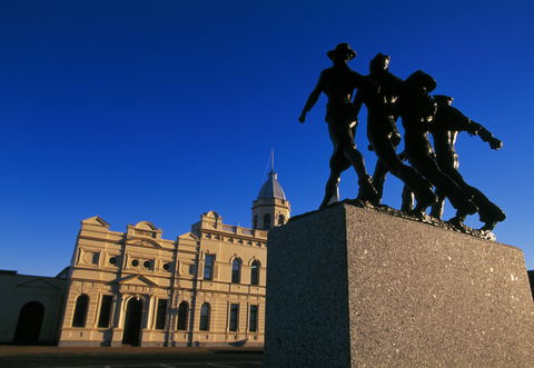 ANZAC Day - Hotel Accommodation 0