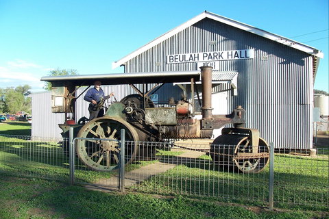 Eulah Creek Antique And Machinery Day - Hotel Accommodation 0