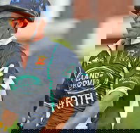 Land Rover Polo  in the City - Hotel Accommodation