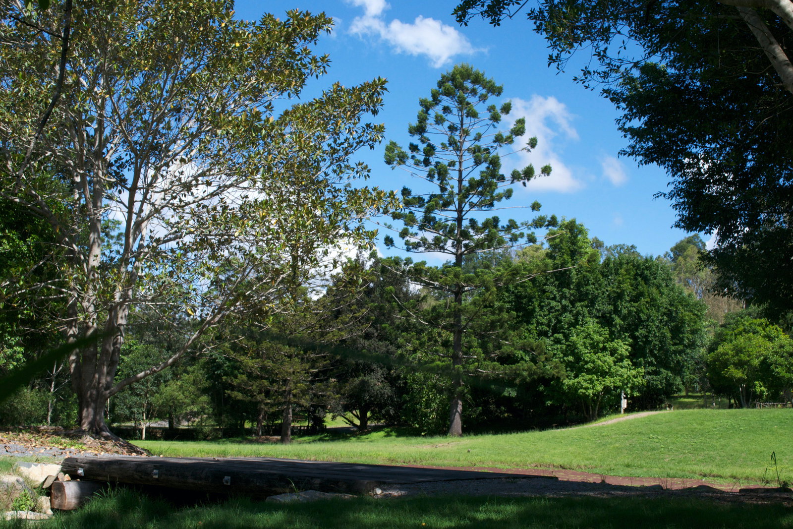 Delaneys Creek QLD Hotel Accommodation