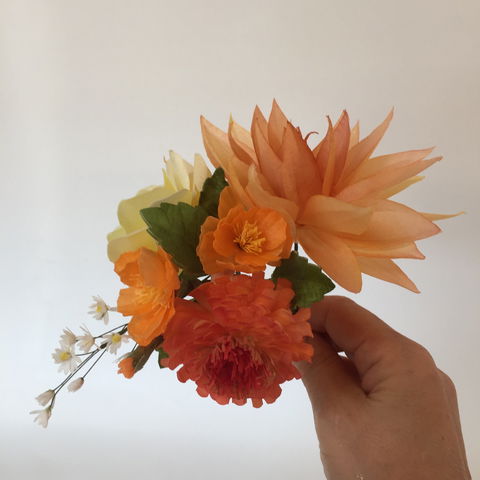 Wafer Paper Flower Class: Autumn Flowers - Hotel Accommodation 0