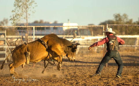 Walgett Charity Bushman's Carnival Rodeo And Campdraft - Hotel Accommodation 0