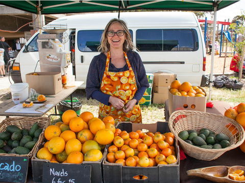 Coburg Farmers' Market - Hotel Accommodation 2
