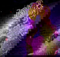 Dragalicious at The Avenue - Hotel Accommodation