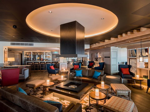 Live Music In 1867 Lounge - Hotel Accommodation 0