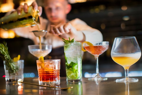 Live Music In 1867 Lounge - Hotel Accommodation 2