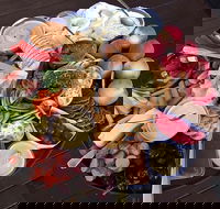 Markets and Grazy Saturdays - Hotel Accommodation