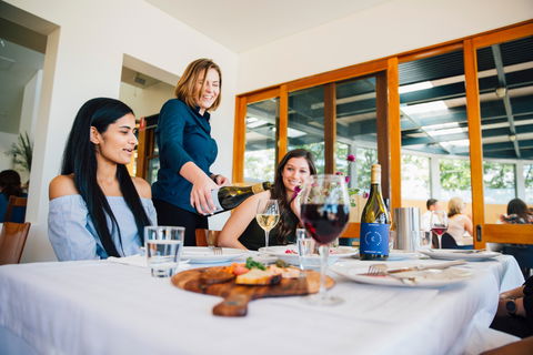 New Years Day -  Dine In The Vines With Music At Contentious Character - Hotel Accommodation 1