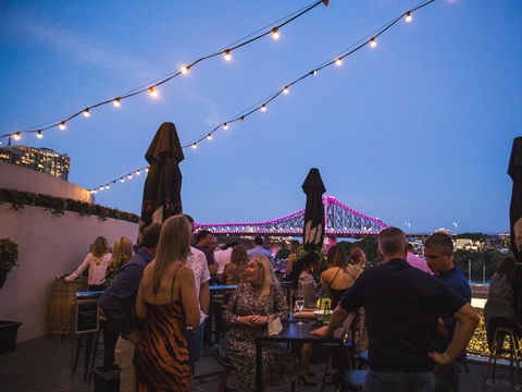 Riverside Live - Hotel Accommodation 1